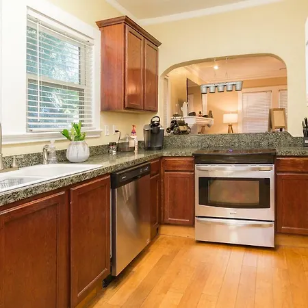 Seminole Heights Bungalow Villa